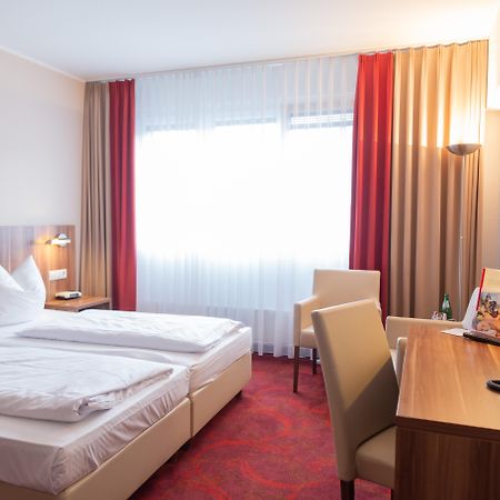 Das Ebertor - Hotel & Hostel ボッパルト エクステリア 写真