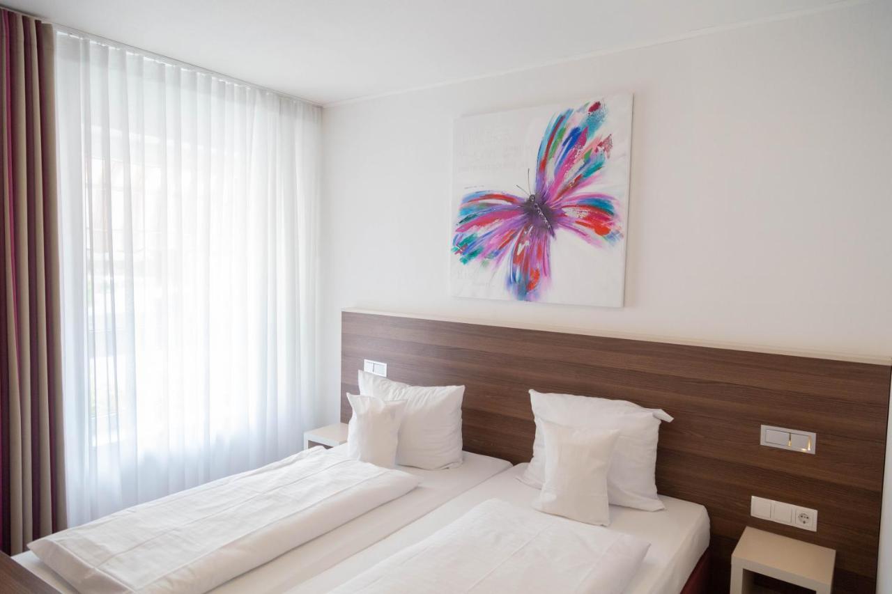 Das Ebertor - Hotel & Hostel ボッパルト エクステリア 写真