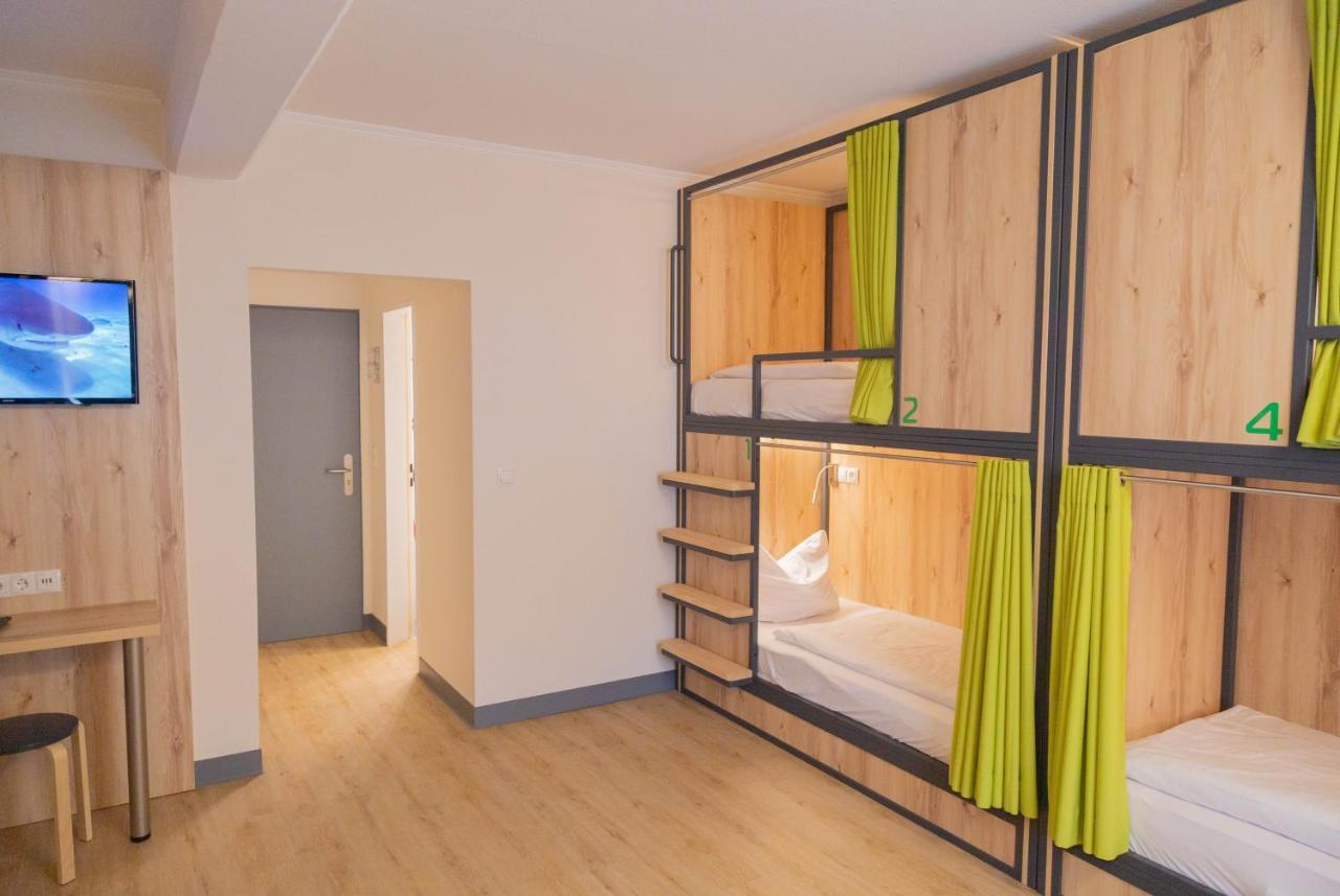 Das Ebertor - Hotel & Hostel ボッパルト エクステリア 写真