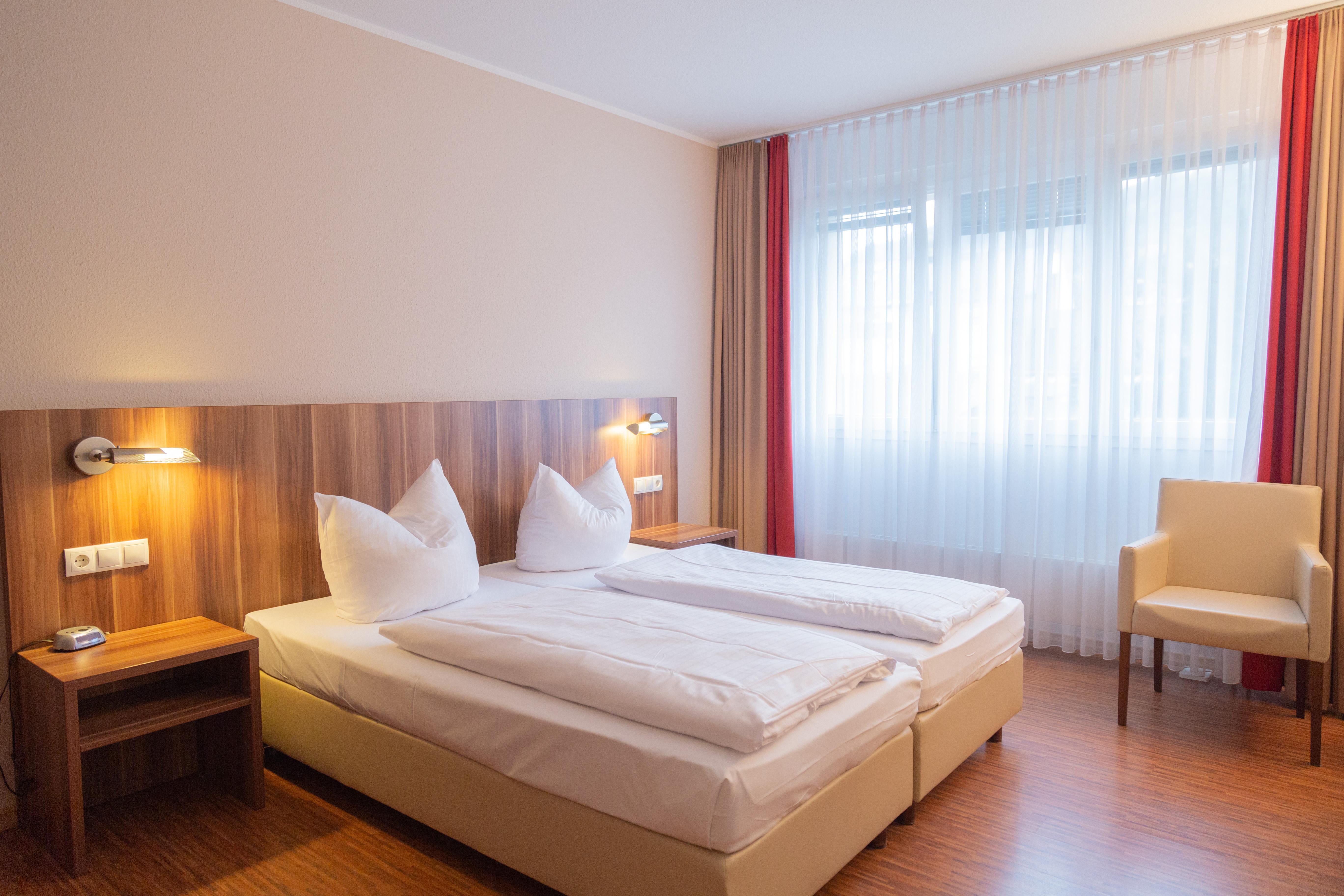 Das Ebertor - Hotel & Hostel ボッパルト エクステリア 写真