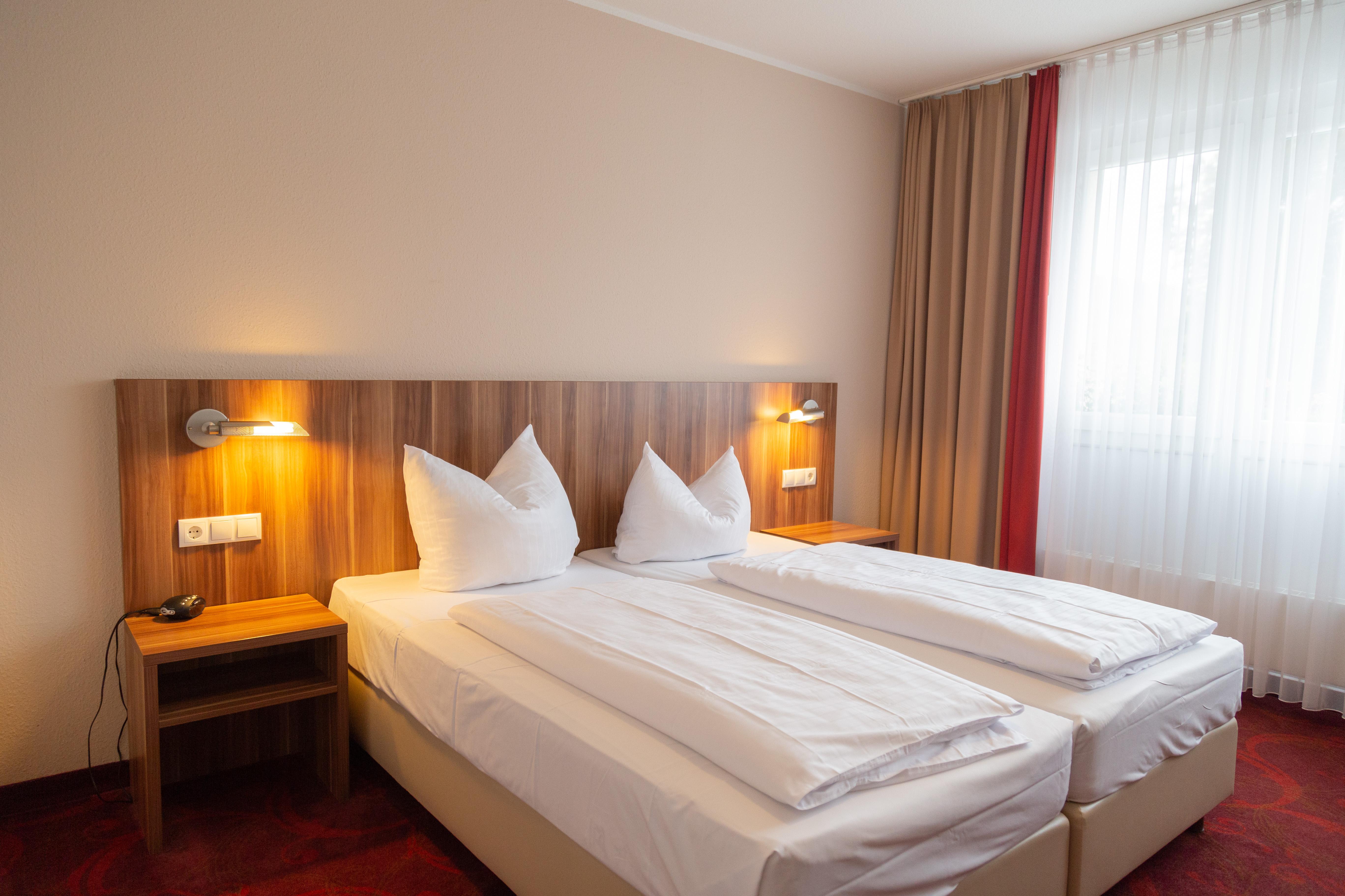 Das Ebertor - Hotel & Hostel ボッパルト エクステリア 写真