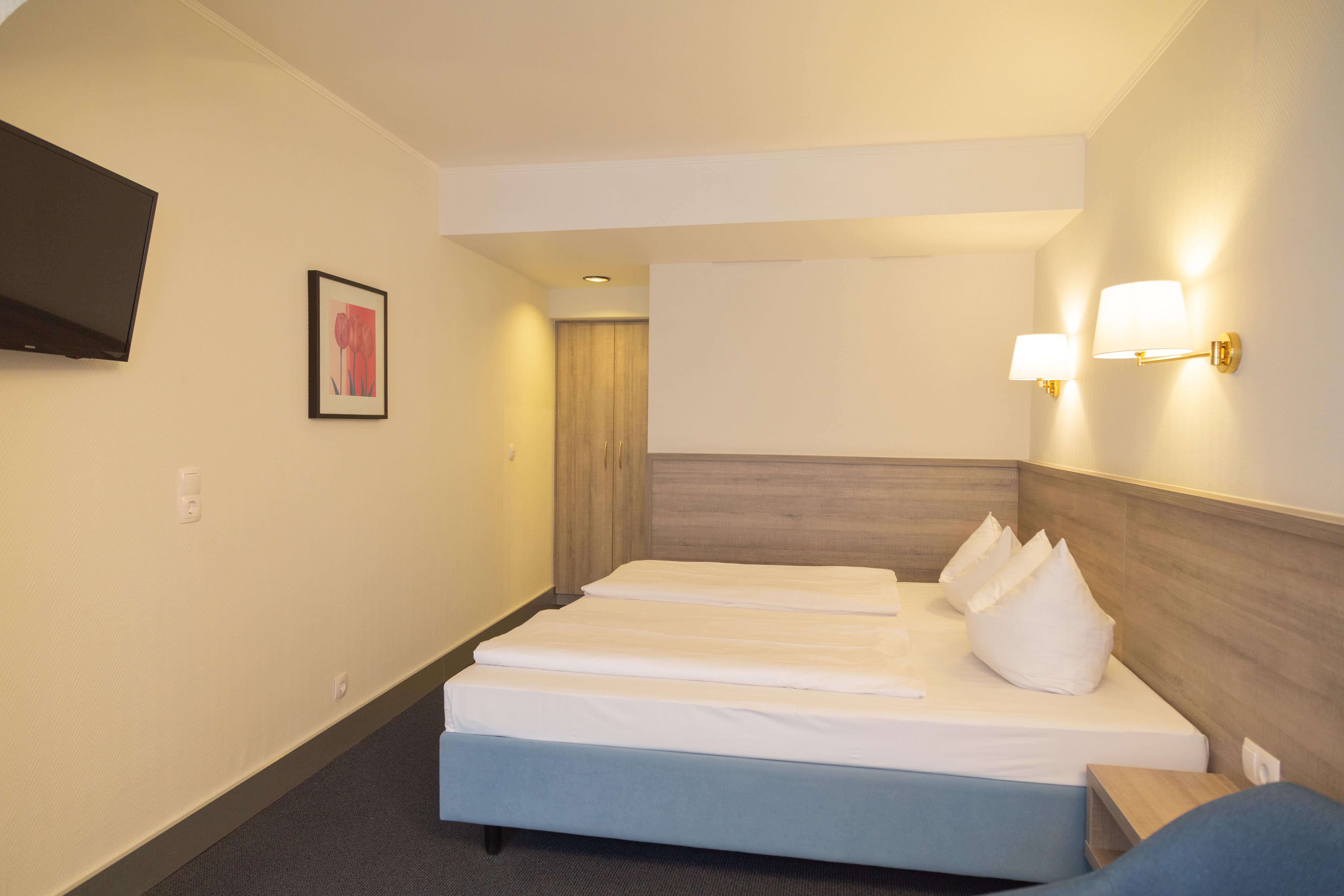 Das Ebertor - Hotel & Hostel ボッパルト エクステリア 写真