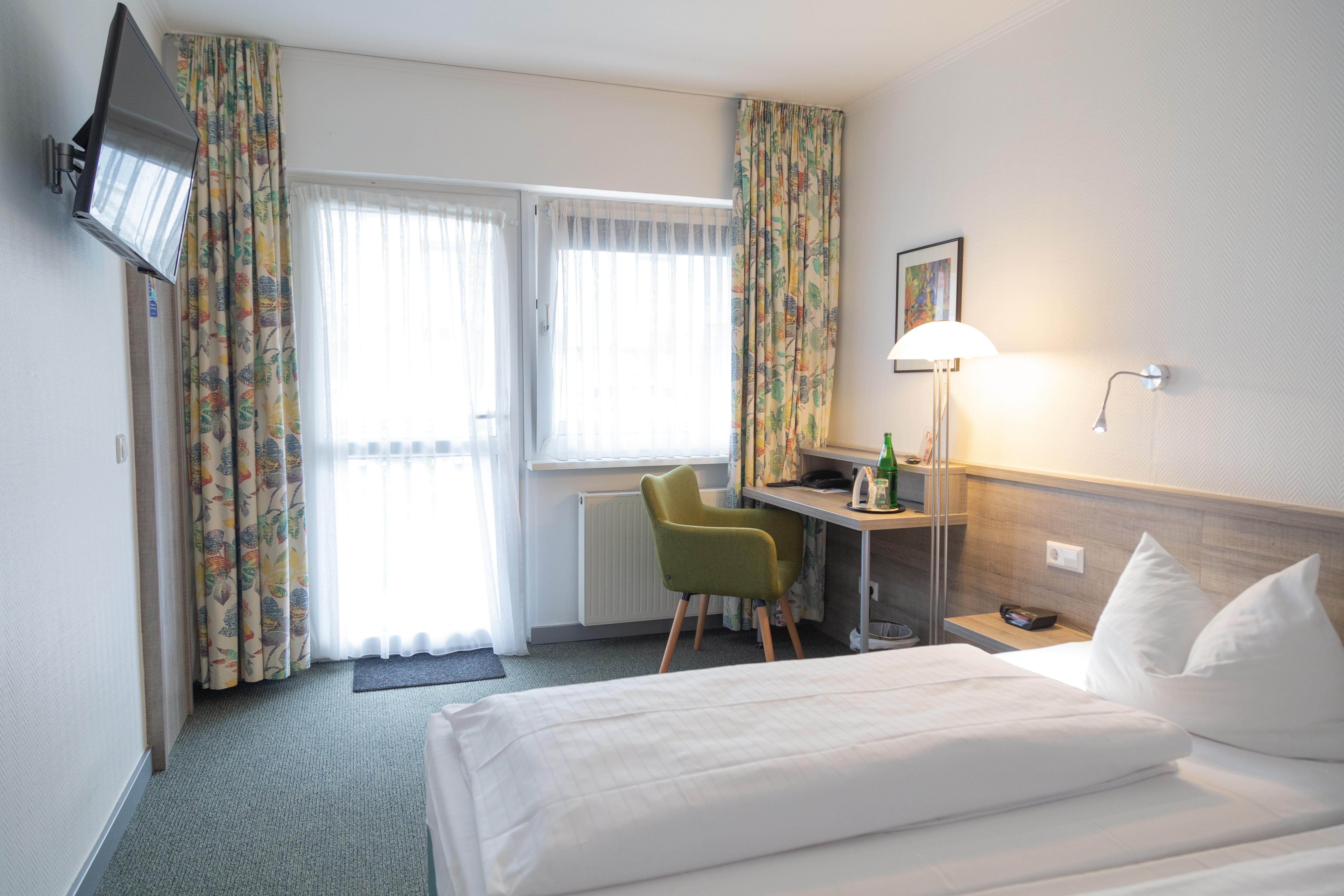 Das Ebertor - Hotel & Hostel ボッパルト エクステリア 写真